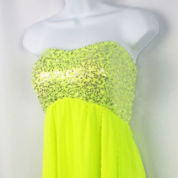 MY MICHELLE Prom Dress - Picture 4 of 11